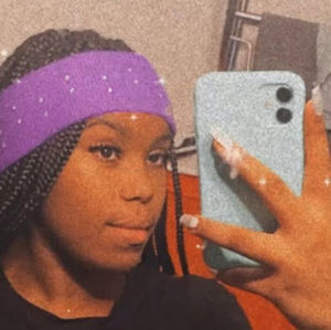 Meet your Posher, Dara